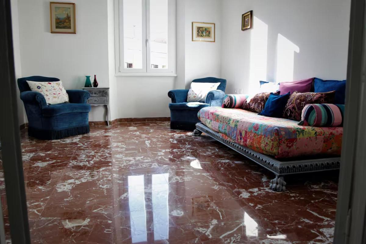 Apartment Heartwarming In - 5 Minutes From Colosseum Rome
